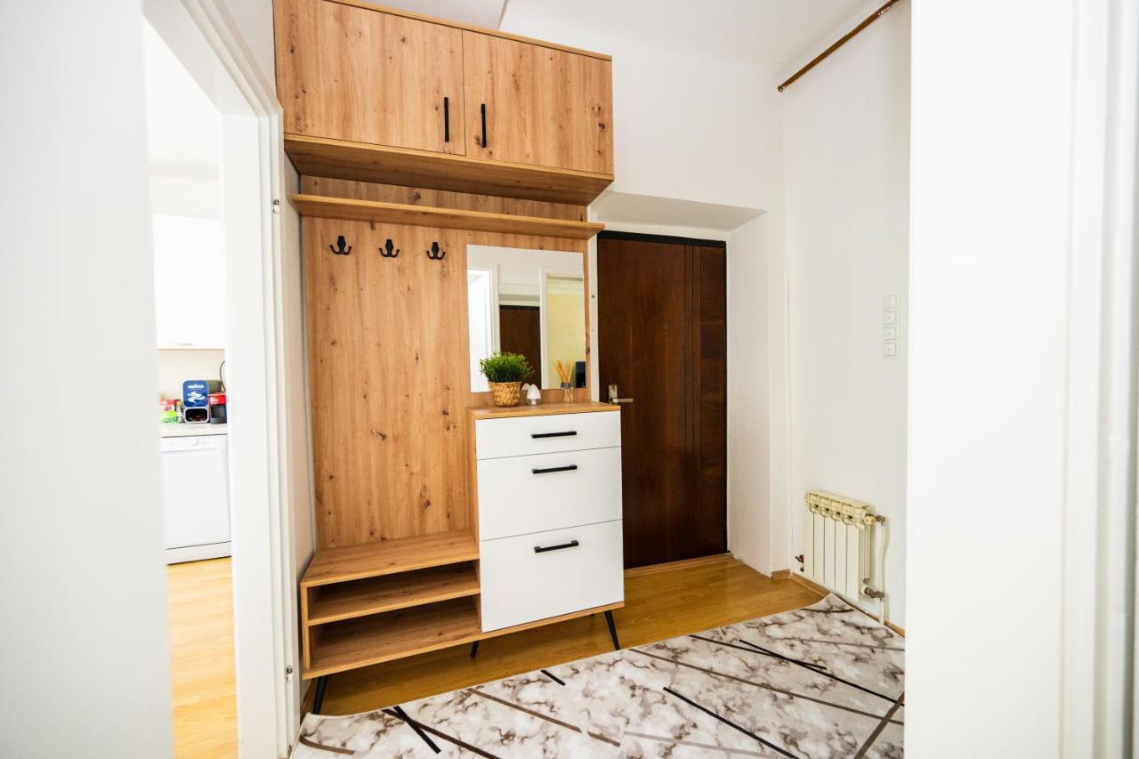 Cozy One-Bedroom Apartment Near City Center SJJ Exterior foto