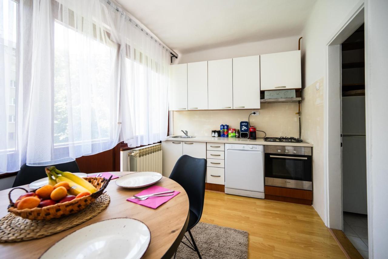 Cozy One-Bedroom Apartment Near City Center SJJ Exterior foto